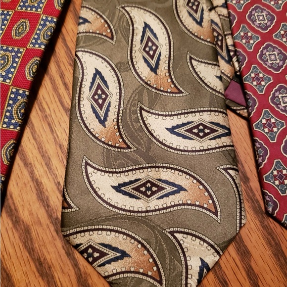 Joseph A. Bank, Daniel Fasson, Roundtree & York, Kenneth Cole 18-Tie Bundle 👔 - Picture 10 of 16